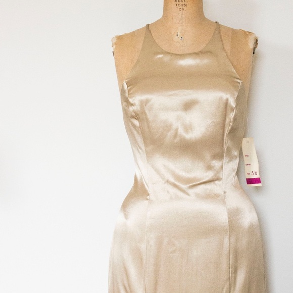 Gorgeous Vintage Dress - Picture 9 of 11